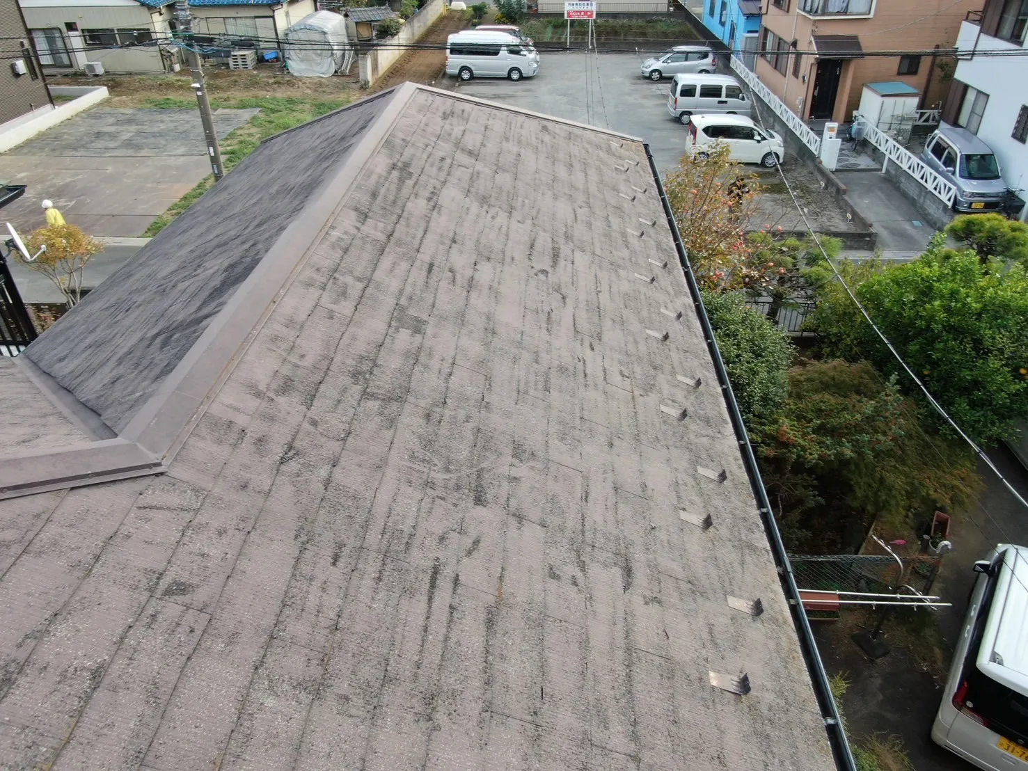 春日部市の屋根塗装メンテナンスガイド ― 有限会社リメークペイントの専門アドバイス