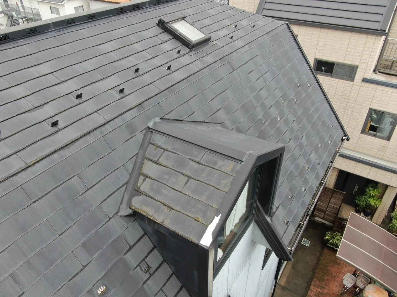 屋根塗装で気をつけたいトラブルとは?失敗を防ぐためのポイントを解説
